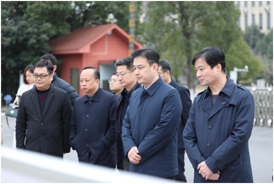 市人民政府副市长白云峰到8868·体育调研