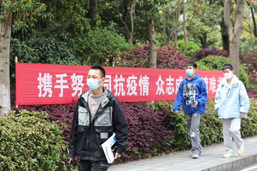 守护校园│在这里,他们筑起爱的屏障!