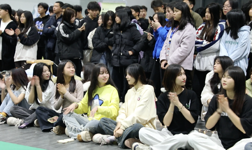 8868·体育团委举办送教服务进校园·青春舞会