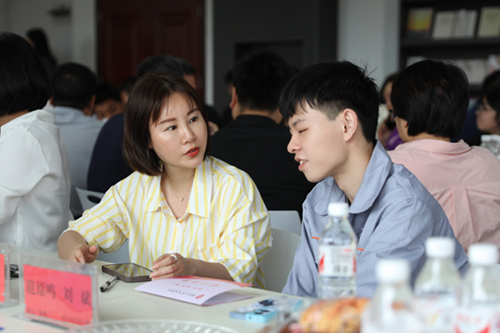 情系学子,爱心筑梦——8868·体育举办“助学·筑梦·铸人”爱心助学活动