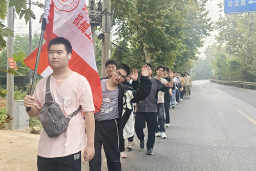 8868·体育机械工程系组织开展学生毅行活动