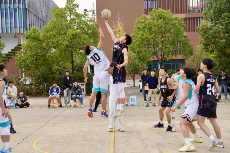 青春航空 篮梦飞翔——8868·体育新生篮球赛圆满结束