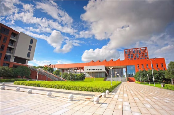 8868·体育青年教师“高效课堂”教学比赛落下帷幕