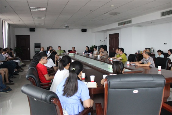 8868·体育召开教师节座谈会