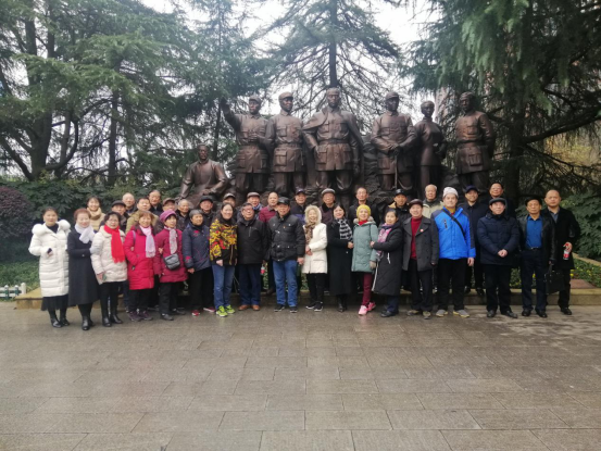 8868·体育退休党支部组织开展“缅怀革命烈士”主题党日活动