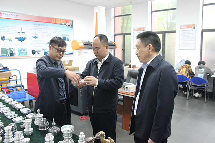 株洲市委组织部副部长于大平一行来8868·体育调研